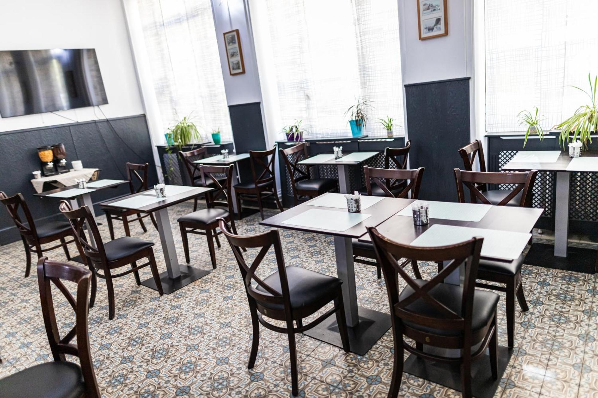 ליון Hotel Du Dauphine מראה חיצוני תמונה