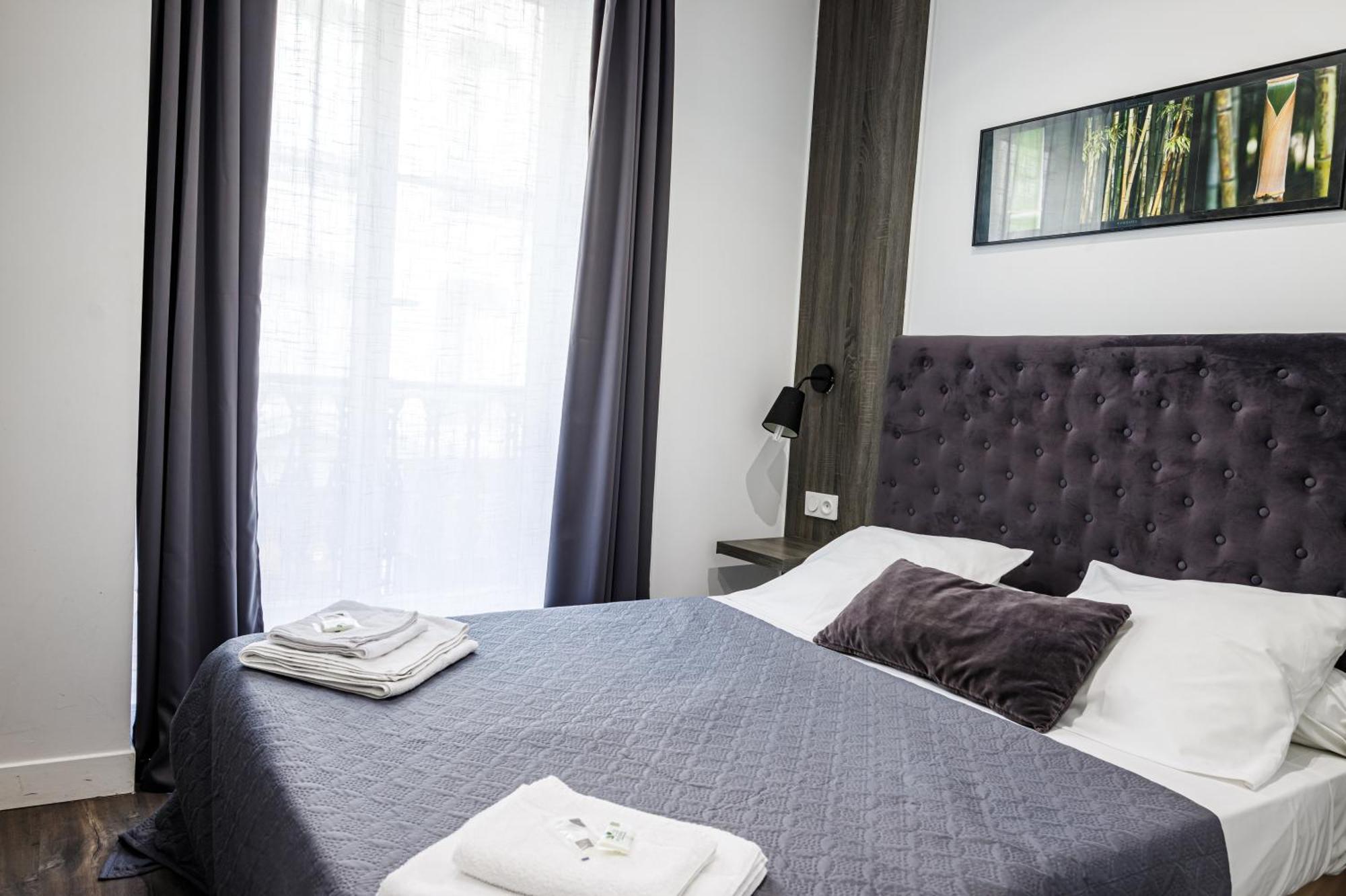ליון Hotel Du Dauphine מראה חיצוני תמונה