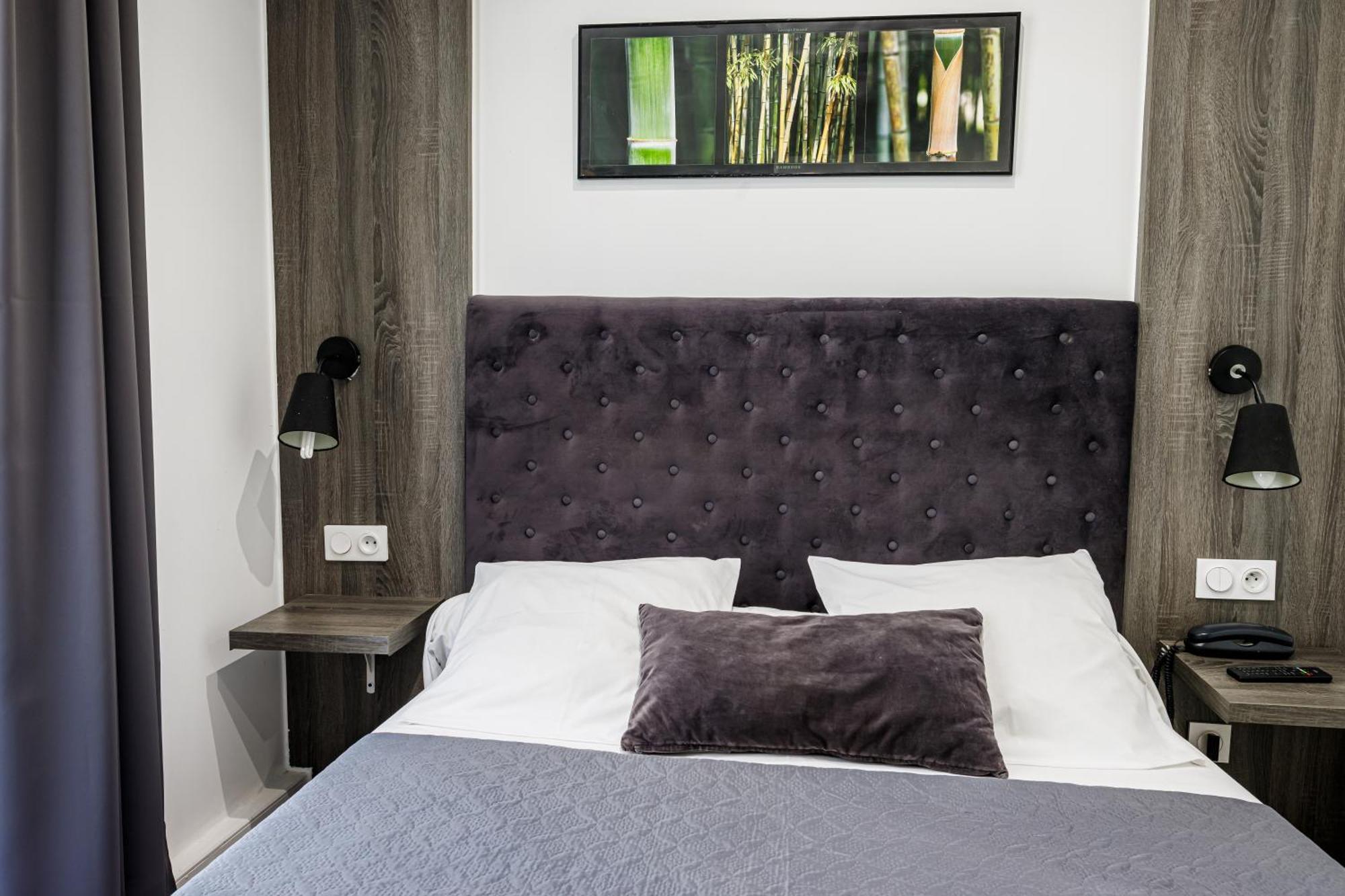 ליון Hotel Du Dauphine מראה חיצוני תמונה