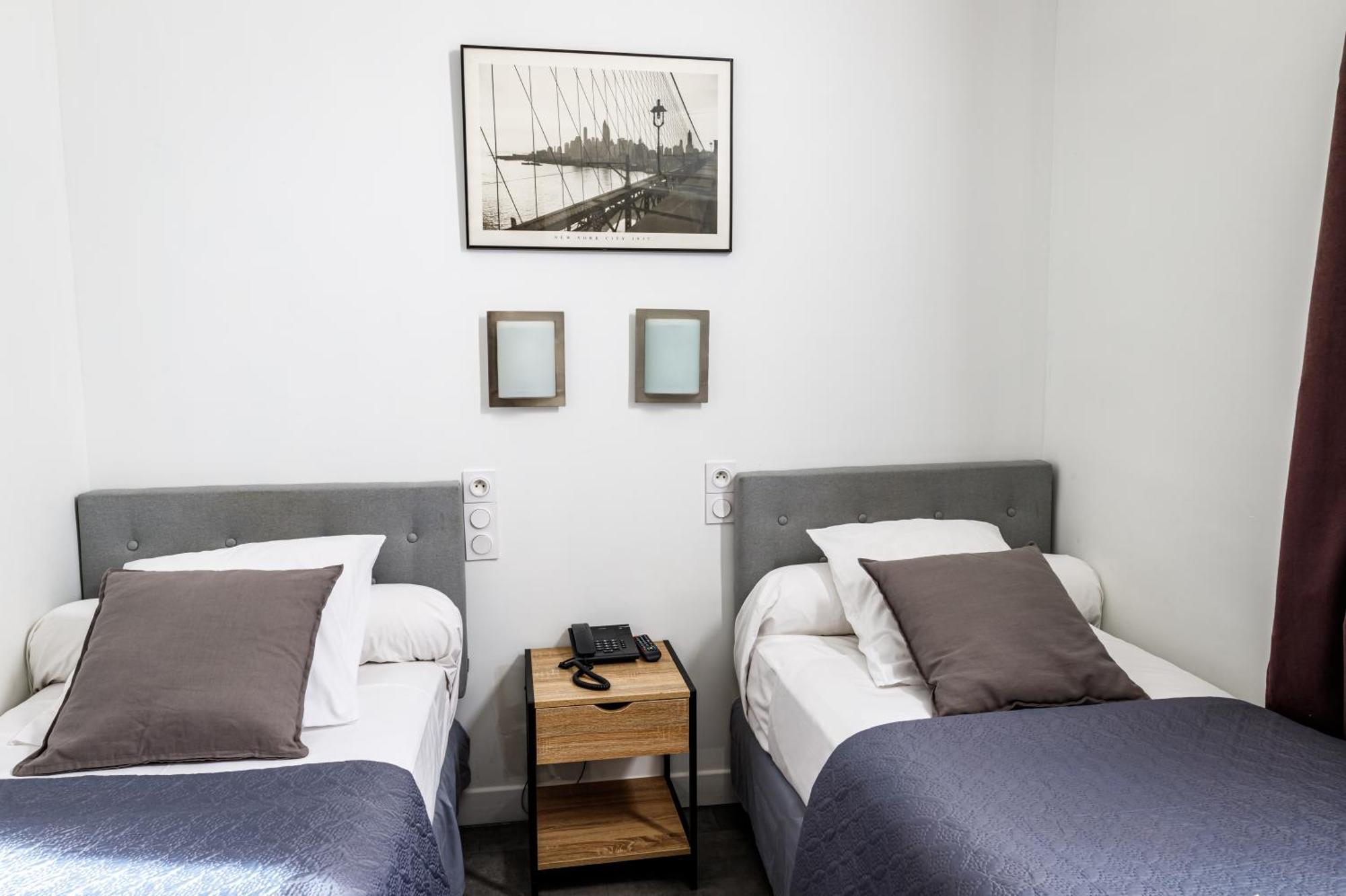 ליון Hotel Du Dauphine מראה חיצוני תמונה